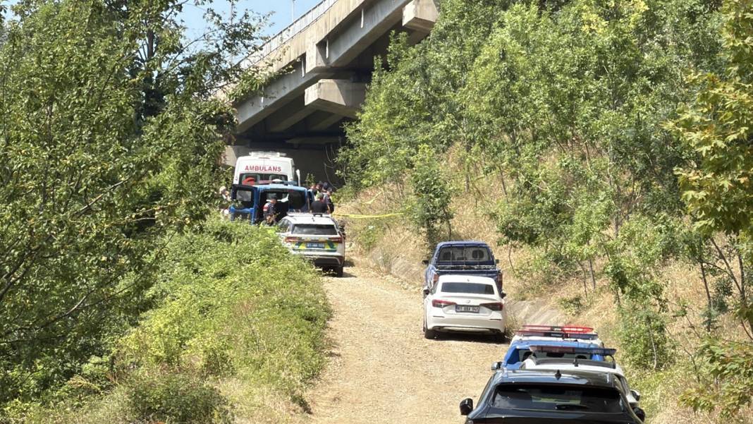 Doktorun cansız bedeni viyadüğün altında bulundu! 2